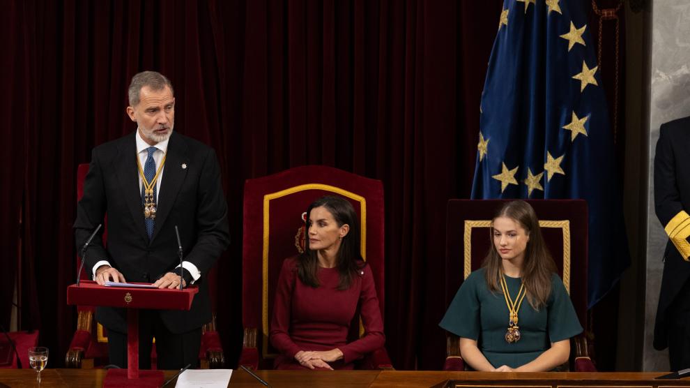 El Rey Felipe; la Reina Letizia y la princesa Leonor durante la Solemne Sesión de Apertura de las Cortes Generales.