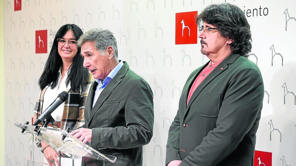 Lorena Orduna, Ricardo Oliván y José Luis Rubió, en la presentación de la propuesta hace unos días.