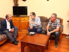 Reunión de los responsables de la Asociación Pro Túnel Benasque-Luchón con Lambán.