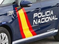 La Policía Nacional detiene en Zaragoza a tres personas por dos robos con fuerza y extorsión