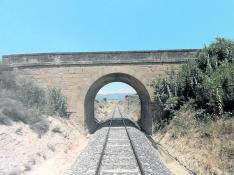 Tramo ferroviario entre Plasencia del Monte y Ayerbe