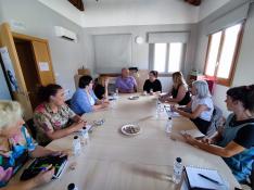 La directora del Iam se ha reunido con el equipo del Centro Comarcal de Servicios Sociales de Los Monegros en el marco del programa “Juntas en las Comarcas”