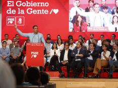 Pedro Sánchez ha estado respaldado por líderes regionales del PSOE.  zaragoza