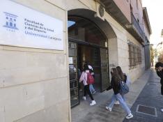 El Campus de Huesca dejó de impartir el tercer curso del grado de Medicina en el curso 2011-2012.