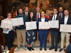 sommos Foto de familia de los premiados por la Academia Aragonesa de Gastronomía.