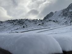 La nieve regresa al Pirineo altoaragonés.
