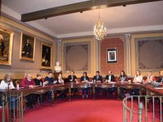Pleno Extraordinario diciembre 2022 Concejales del ayuntamiento de Barbastro en el último Pleno Municipal de 2022.