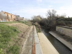 El río Isuela, a su paso por el casco urbano de Huesca.