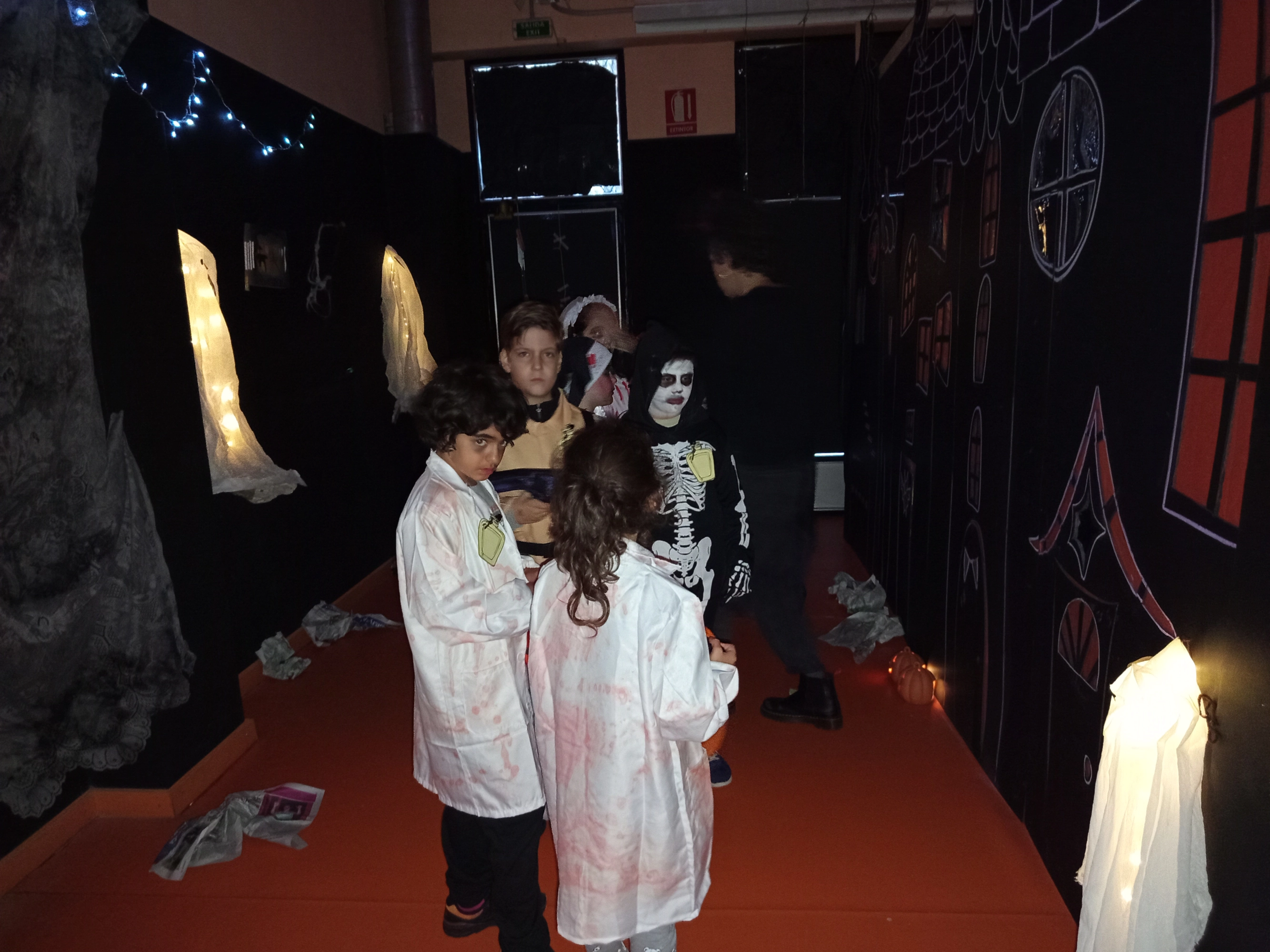 Mucho ambiente en Huesca en la celebración de Halloween 2024. Imágenes